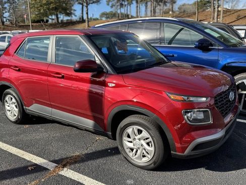 Used 2024 Hyundai Venue SE image 6