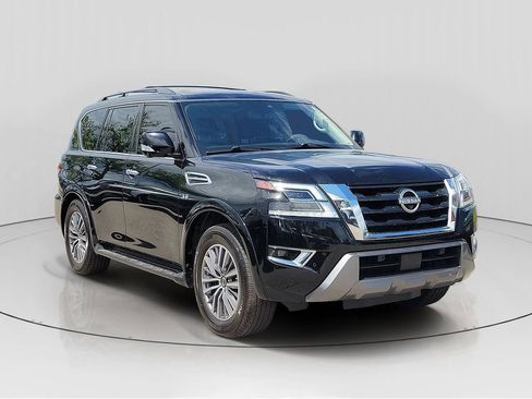 Used 2022 Nissan Armada SL w/ Captain's Chairs Package AWD/4WD image 2