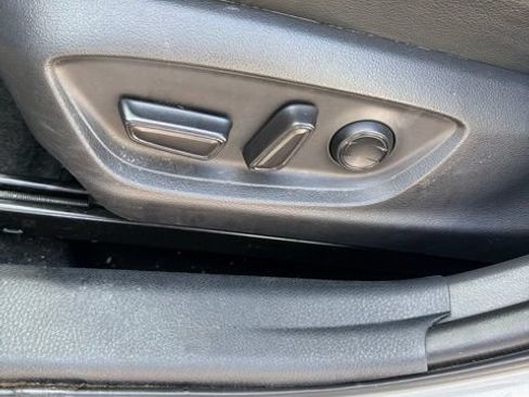 Used 2021 Toyota Camry XSE FWD image 12