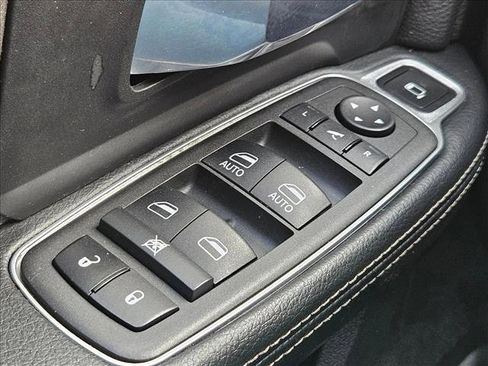 Used 2022 RAM 3500 Laramie image 17