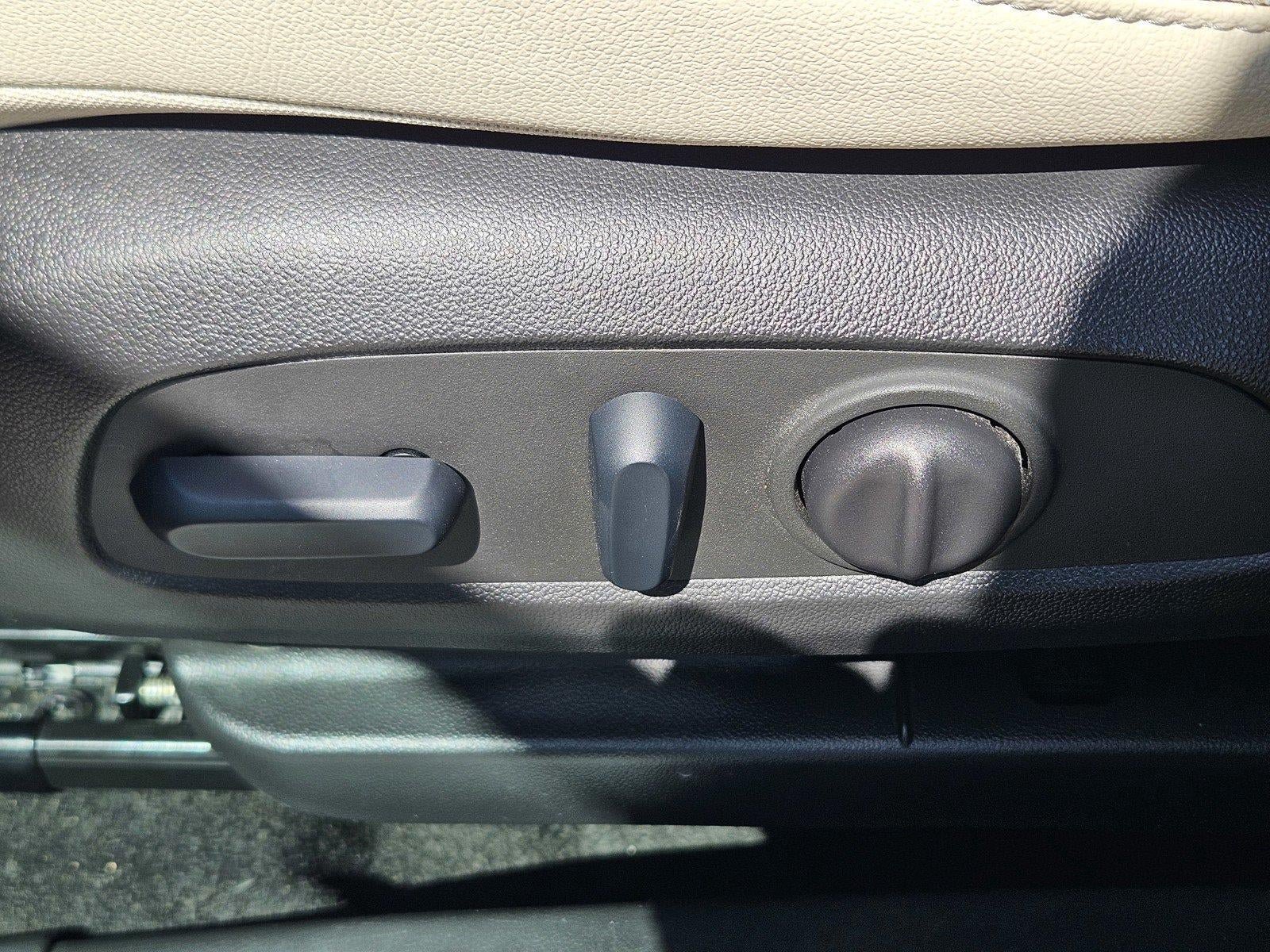 Used 2023 Buick Encore GX Preferred w/ Cold Weather Comfort Package FWD image 15