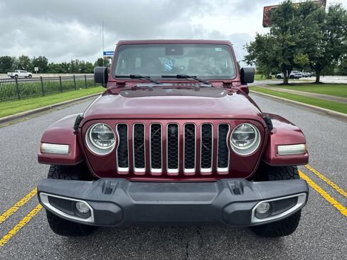 Used 2021 Jeep Wrangler Unlimited Sahara w/ Cold Weather Group AWD/4WD image 2