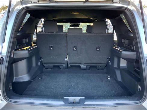 Used 2025 Toyota 4Runner SR5 image 33