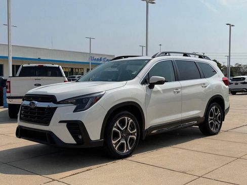 Used 2023 Subaru Ascent Limited AWD/4WD image 8