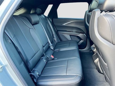 New 2026 Cadillac Lyriq Luxury image 27