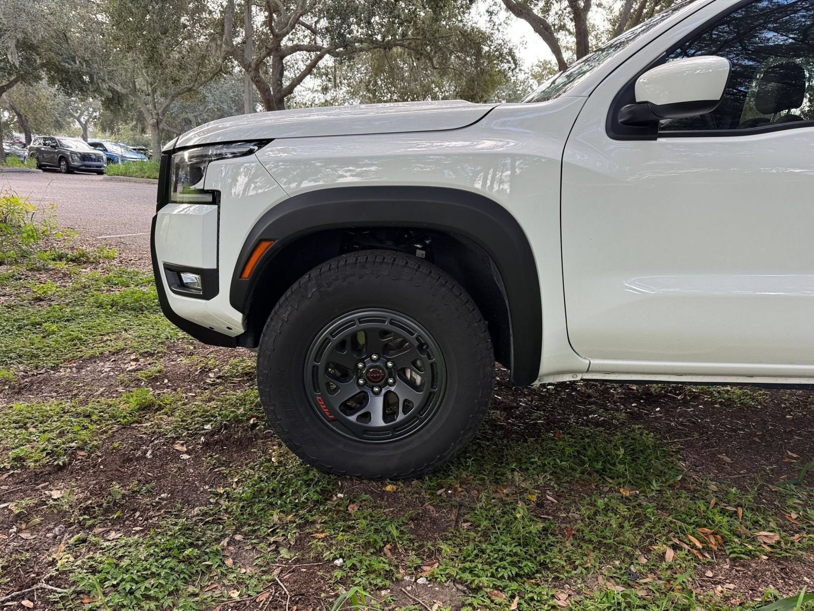 Used 2026 Nissan Frontier PRO-4X AWD/4WD image 9