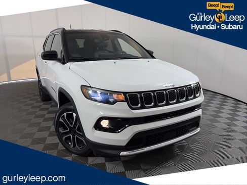 Used 2023 Jeep Compass Limited AWD/4WD image 1