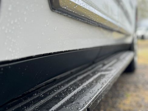 Used 2024 GMC Yukon Denali image 90