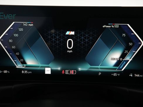 Used 2022 BMW i4 eDrive40 w/ M Sport Package RWD image 7