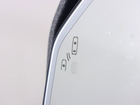 Used 2020 Ford F150 Lariat w/ Trailer Tow Package image 34