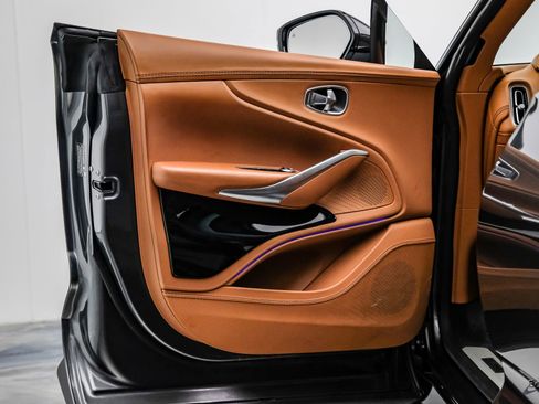 Used 2023 Aston Martin DBX 707 image 92