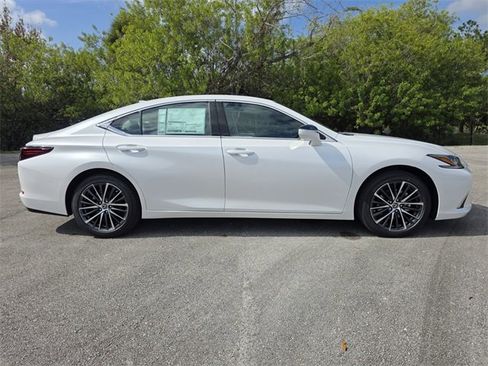 New 2025 Lexus ES 350 w/ Premium Package image 2