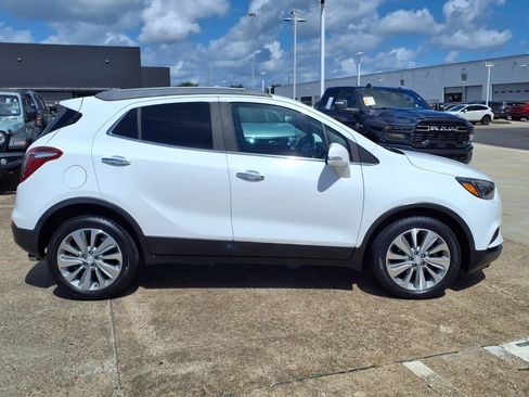Used 2018 Buick Encore Preferred FWD image 10
