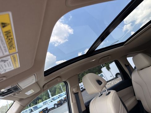 Certified 2026 Acura MDX FWD w/ Technology Package image 28