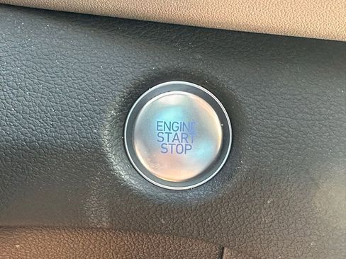 Used 2023 Hyundai Santa Fe SEL w/ Cargo Package image 31