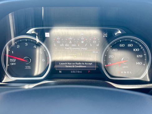 Certified 2019 Chevrolet Silverado 1500 High Country w/ Technology Package AWD/4WD image 41