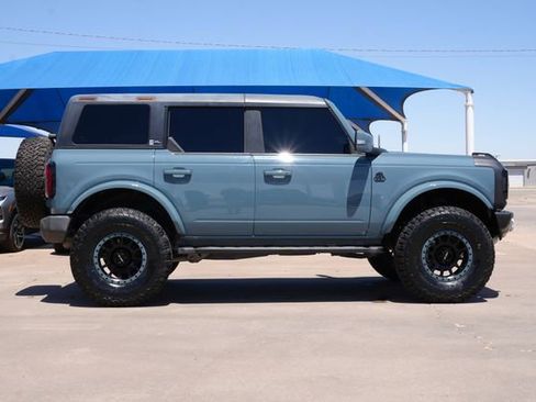 Used 2021 Ford Bronco Outer Banks w/ Sasquatch Package AWD/4WD image 3