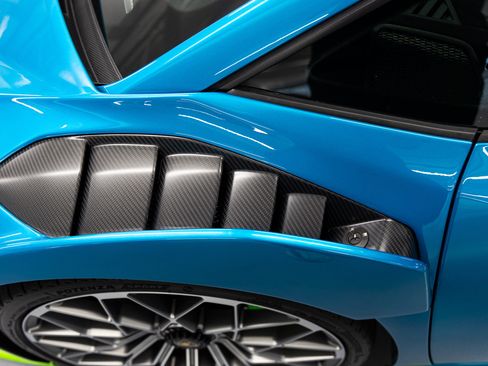 Used 2022 Lamborghini Huracan STO RWD image 26
