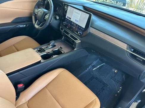 Used 2023 Lexus RX 350 Premium w/ Accessory Package (Z1) FWD image 18