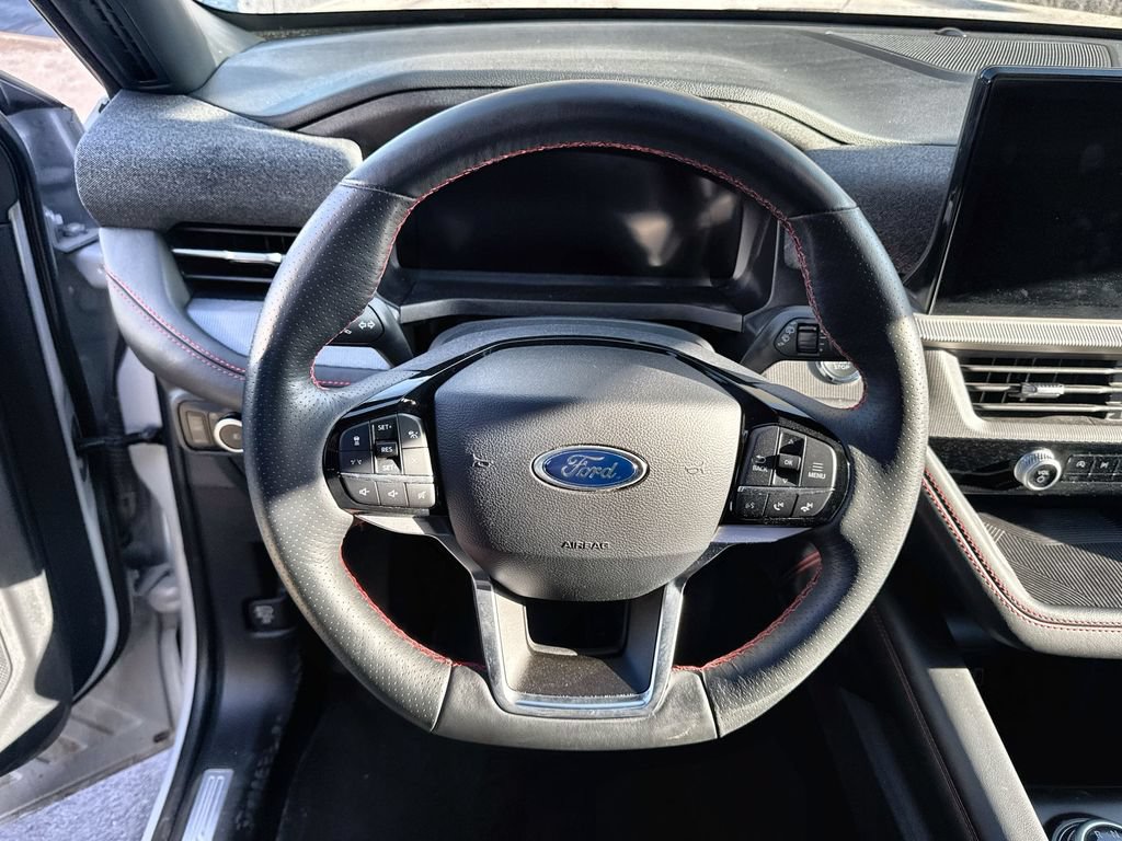 Certified 2026 Ford Explorer ST-Line AWD/4WD image 7