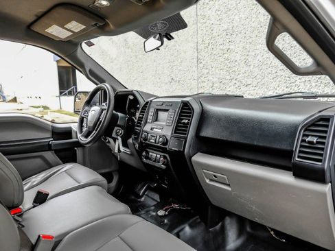 Used 2016 Ford F150 XL w/ Equipment Group 101A Mid image 10