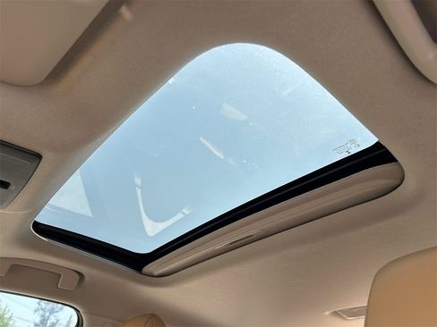 New 2025 Nissan Sentra SV w/ SV Premium Package image 34