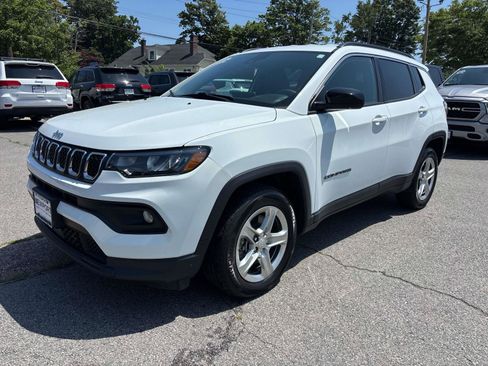 Certified 2024 Jeep Compass Latitude AWD/4WD image 7