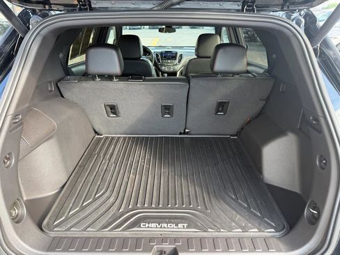 Used 2024 Chevrolet Equinox RS w/ RS Leather Package AWD/4WD image 21