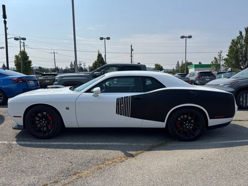 Used 2021 Dodge Challenger R/T Scat Pack w/ Shaker Package RWD image 8