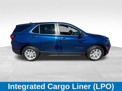 Used 2022 Chevrolet Equinox LT w/ Driver Convenience Package image 10