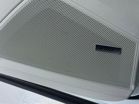 Certified 2023 Porsche Cayenne S AWD/4WD image 12