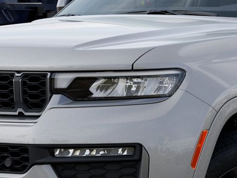 New 2026 Jeep Grand Cherokee Limited Reserve image 36