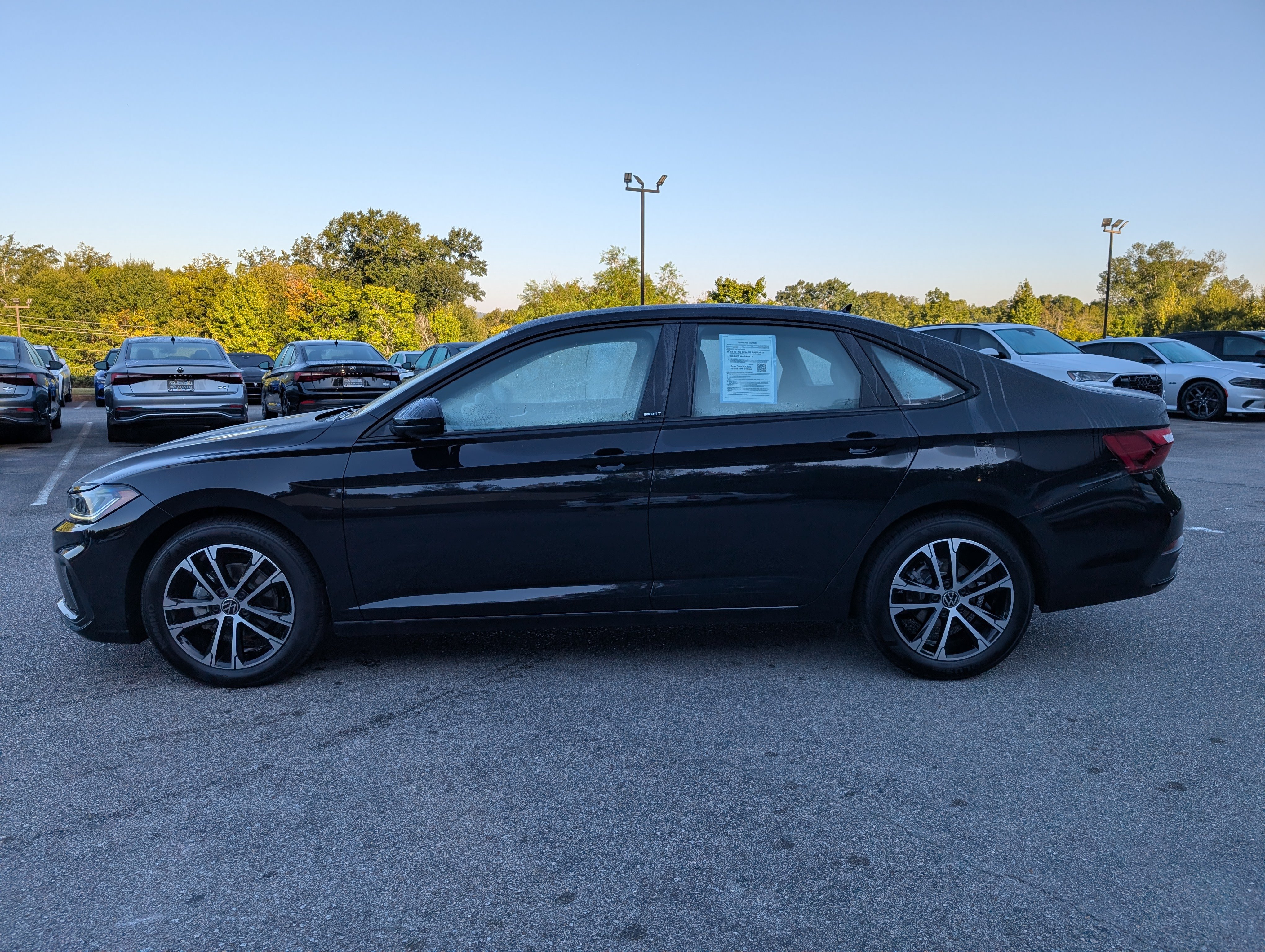 Used 2026 Volkswagen Jetta Sport FWD image 6
