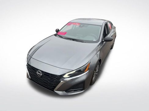 Certified 2025 Nissan Altima 2.5 SV image 33