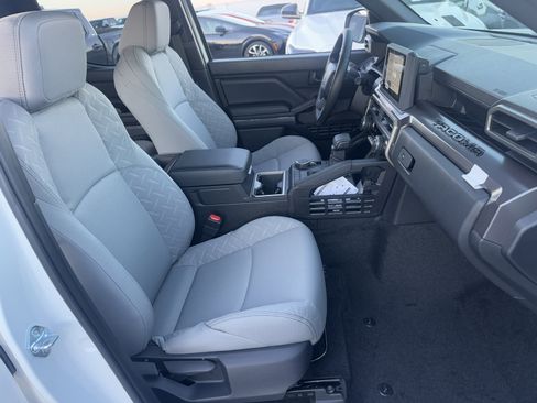 New 2026 Toyota Tacoma SR5 image 8