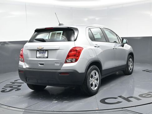 Used 2016 Chevrolet Trax LS image 9
