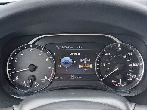 Used 2023 Nissan Frontier SV w/ Technology Package RWD image 22
