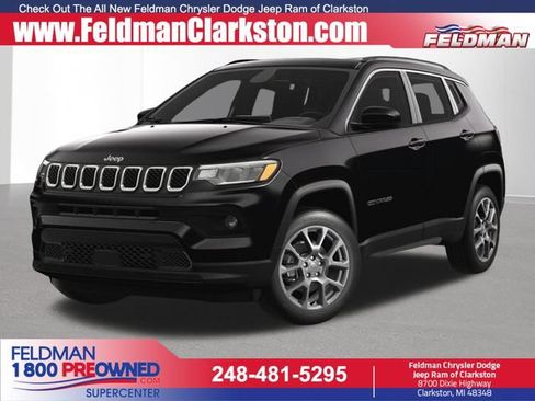 Used 2024 Jeep Compass Latitude w/ Sun and Sound Group AWD/4WD image 1