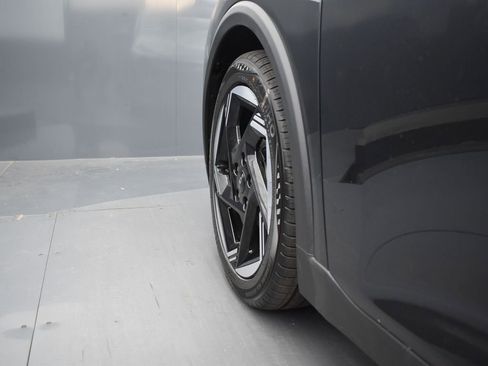 Certified 2025 Kia K4 EX FWD image 11