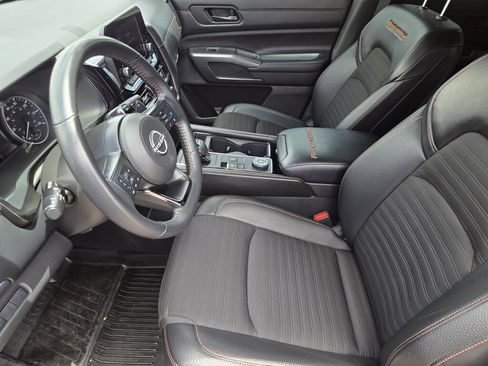 Used 2024 Nissan Pathfinder Rock Creek AWD/4WD image 8