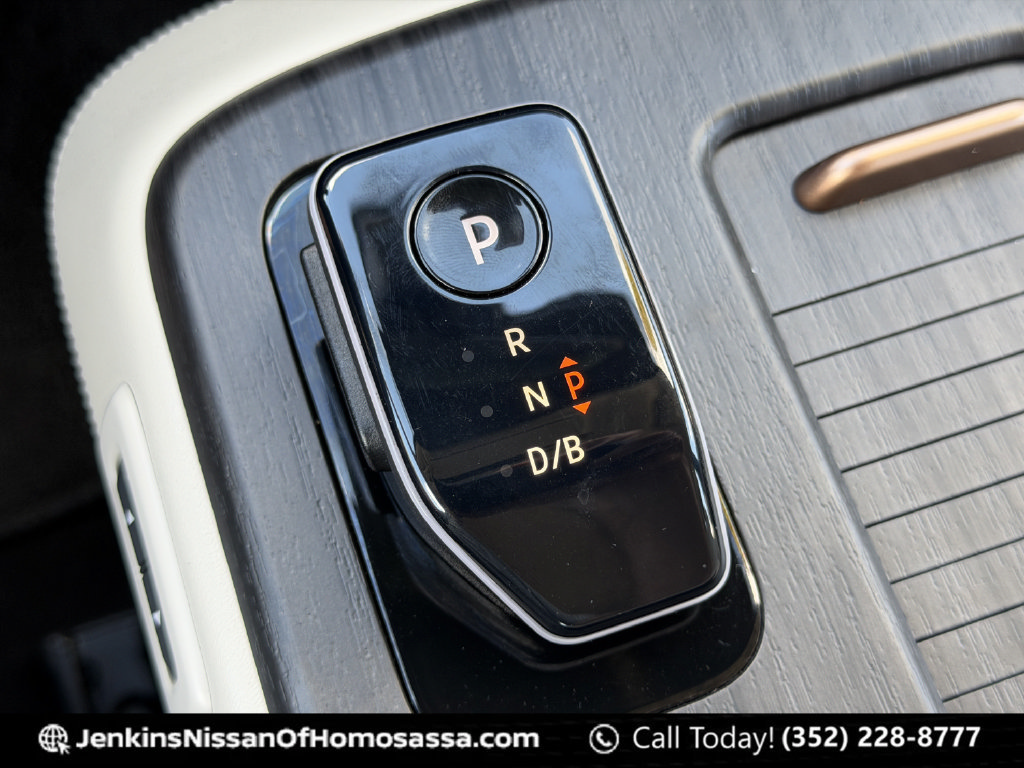 Used 2024 Nissan Ariya FWD image 36