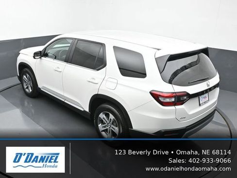 Used 2025 Honda Pilot EX-L image 15