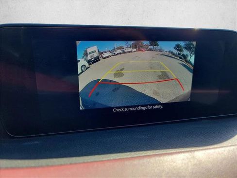 Used 2021 MAZDA MAZDA3 s image 22