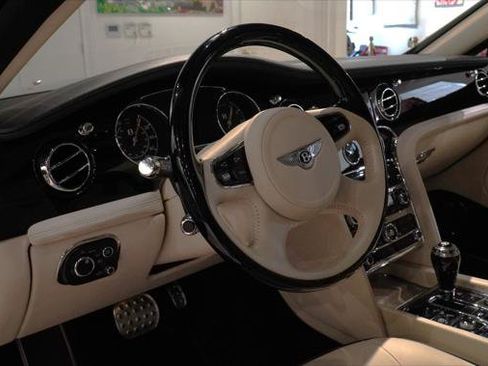 Used 2013 Bentley Mulsanne RWD image 12