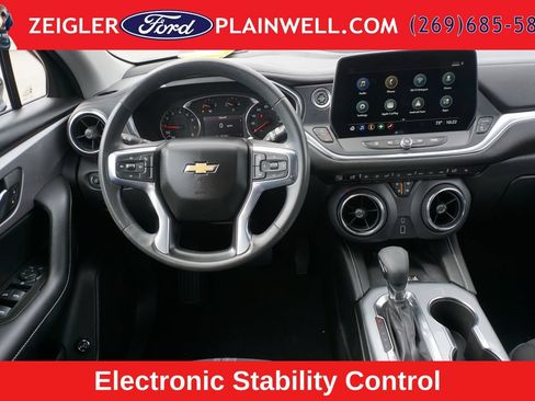 Used 2023 Chevrolet Blazer LT w/ Convenience Package FWD image 14