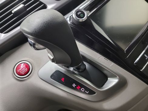 Used 2014 Honda Odyssey EX-L image 27