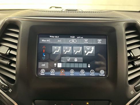 Used 2021 Jeep Cherokee Latitude Lux w/ Trailer Tow Group AWD/4WD image 14