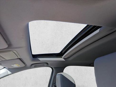 Used 2017 Honda CR-V EX-L image 16