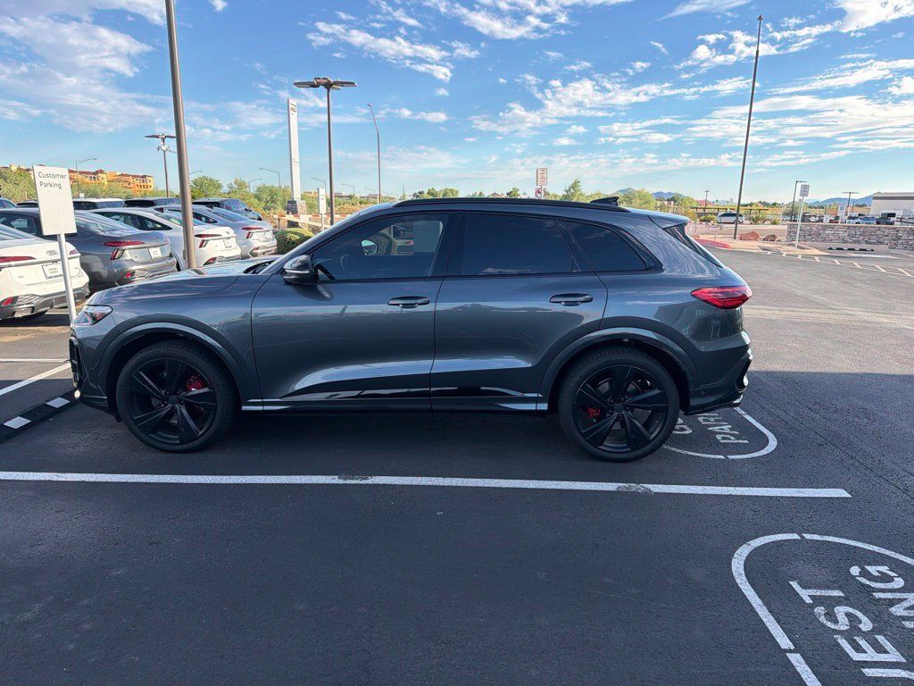 Used 2026 Audi SQ5 Premium Plus AWD/4WD image 4