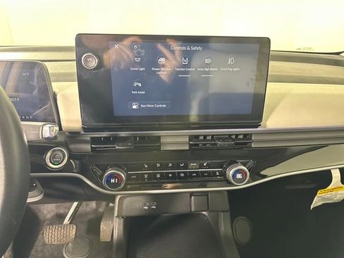 Used 2024 Honda Prologue Touring image 21